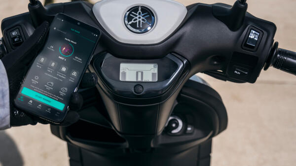 Можливість підключення через додаток MyRide від Yamaha 